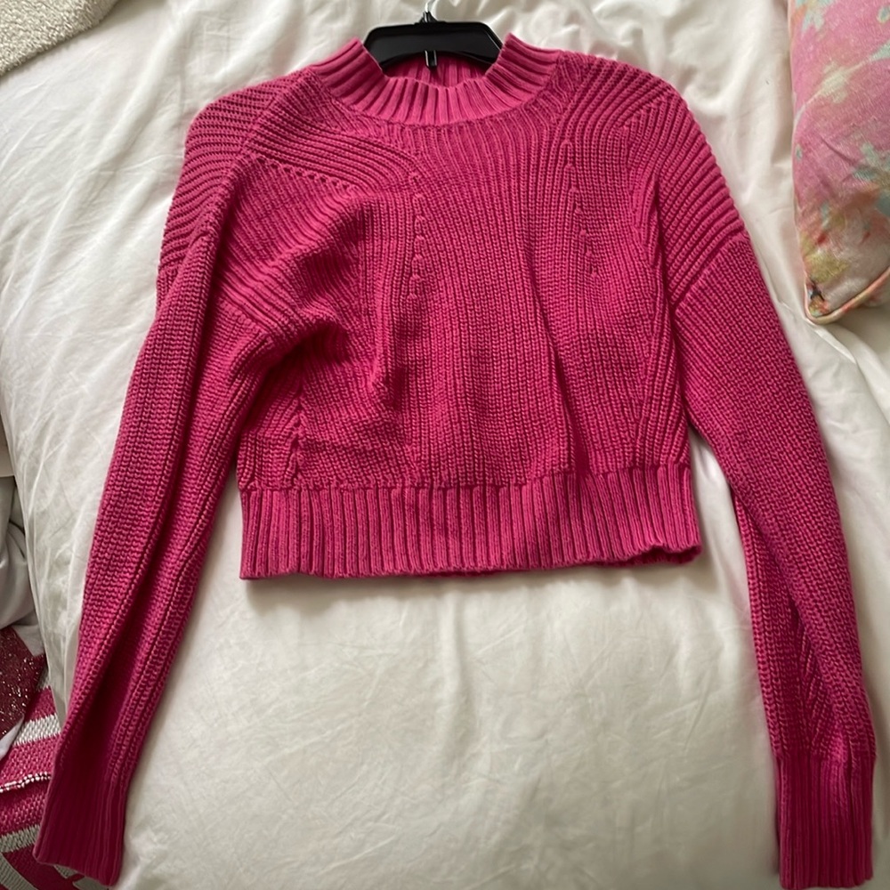 Size xs 525 pink sweater